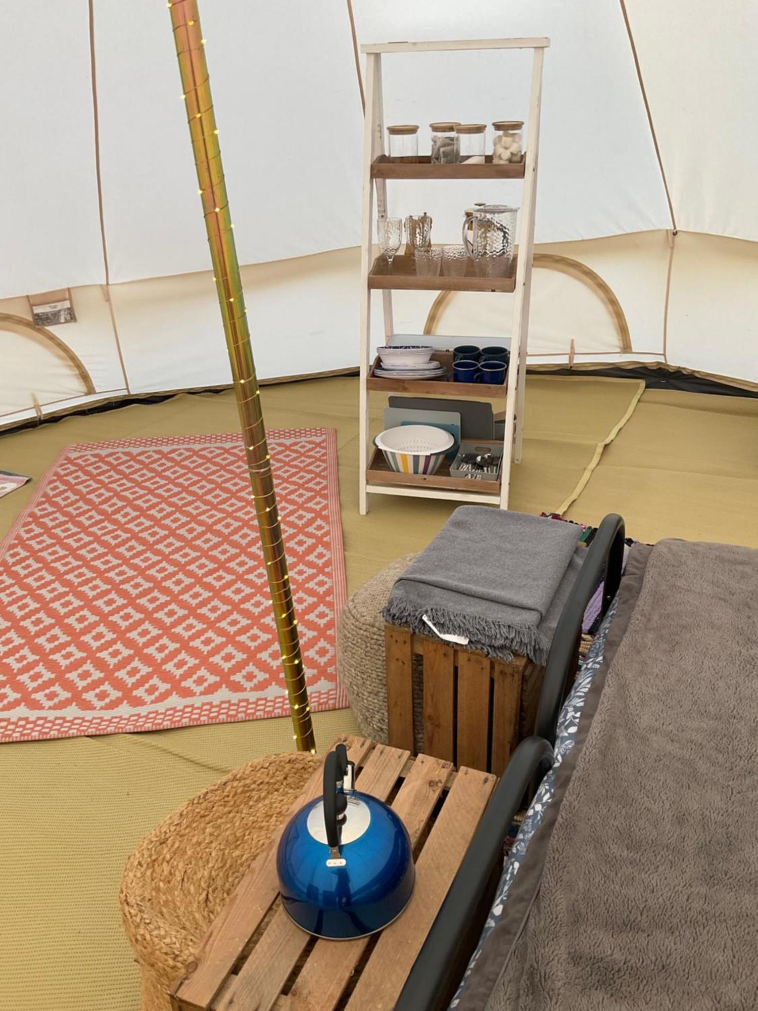 Glamping Meadow Bell Tent Stithians Exterior foto