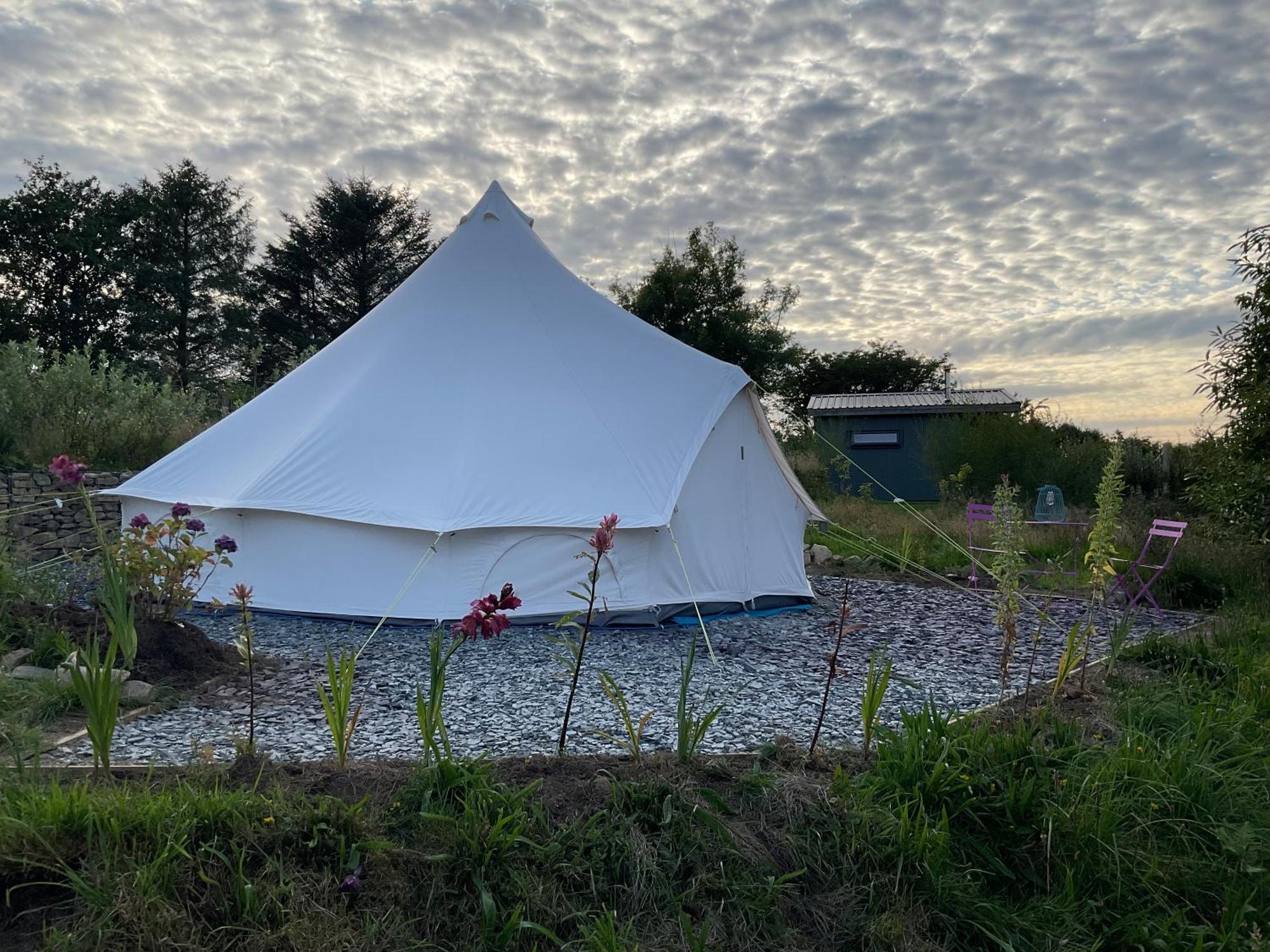 Glamping Meadow Bell Tent Stithians Exterior foto